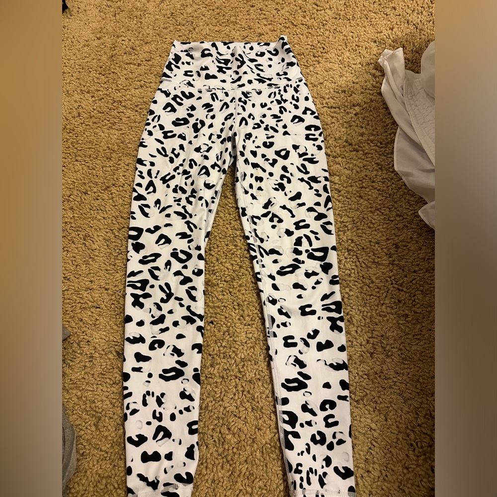 ECHT Leggings Animal Print Size Small
